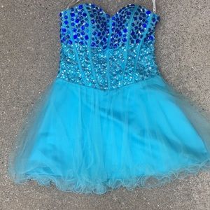 Darn and teal blue dress
